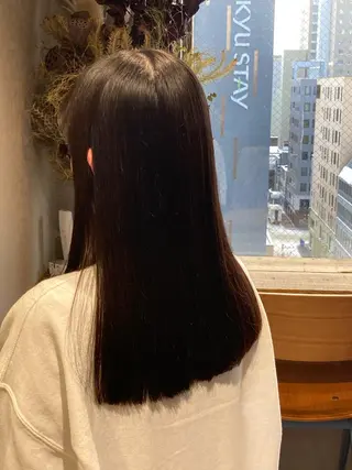 ロング カラー 浅野 順一のヘアスタイル