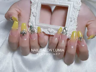 ネイル ネイルサロン ルミア Lumia 店長施術のネイルデザイン