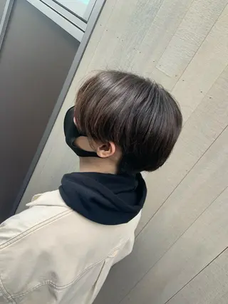 ショート カラー パーマ ヘアアレンジ メンズ ハイトーンカラー🤍 山下 優華のヘアスタイル