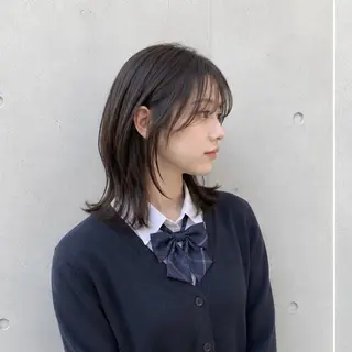 ミディアム 《期間限定無料》 ミディアムレイヤーのヘアスタイル