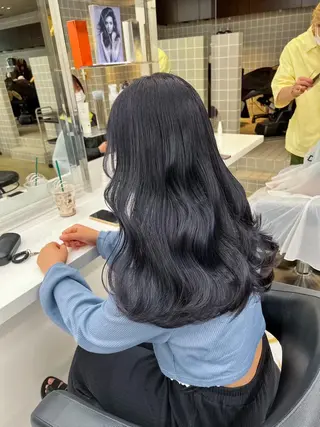ロング カラー パーマ ヘアアレンジ メンズ キッズ ネイル マツエク・マツパ アイブロウ 韓国系🇰🇷🩶 艶暗髪/MEIのヘアスタイル