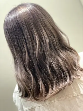 カラー ロング ハイトーン得意😍 Lumiereのヘアスタイル