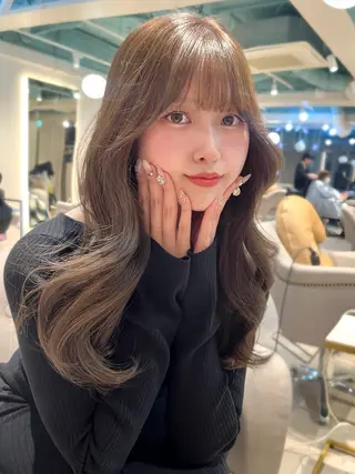 ロング カラー パーマ ヘアアレンジ レイヤーカット ✨️進藤ひかりのヘアスタイル