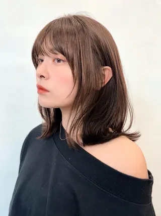 ミディアム カラー ヘアアレンジ 🌱ボブ/レイヤー/ ベージュ/あやみ✨のヘアスタイル