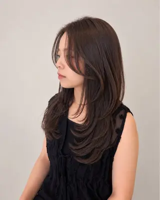 セミロング カラー 透明感Color🩶 髪質改善 ユウナ🦋のヘアスタイル