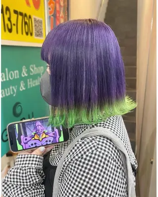 ショート カラー TSUNO🦖 派手髪/オタク美容師のヘアスタイル