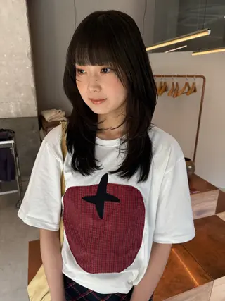 セミロング fubuki🪷 似合わせカットカラーのヘアスタイル