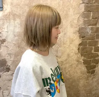 ショート カラー ブリーチ、パーマ 西部笑のヘアスタイル