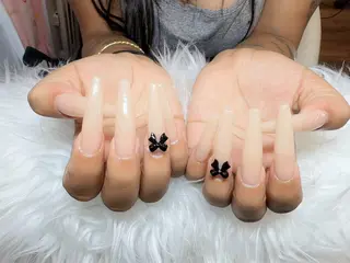 ネイル D-BEAUTY Nailsalonのネイルデザイン