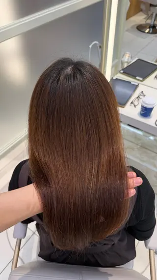 ロング 齋藤 俊知のヘアスタイル
