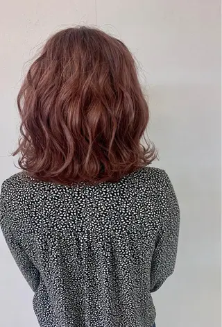 ミディアム 穐田 司樹のヘアスタイル