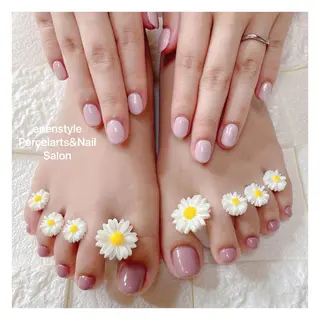 ミディアム ネイル 🐾enen style 🐾のネイルデザイン