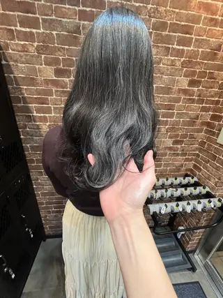セミロング カラー パーマ ヘアアレンジ メンズ キッズ ネイル マツエク・マツパ アイブロウ 久木原 ゆりのヘアスタイル