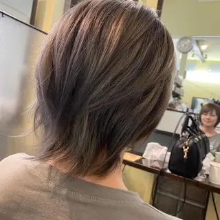 ミディアム カラー 石川 信英のヘアスタイル