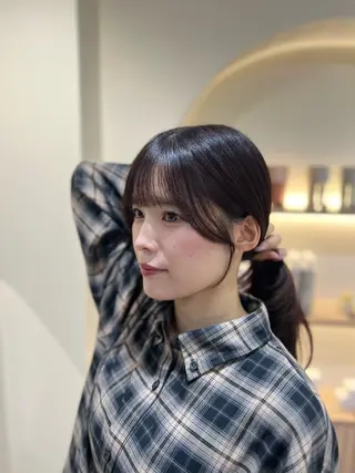 セミロング カラー Zina aimiのヘアスタイル