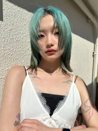 ミディアム カラー デザインカラー特化 中谷蓮のヘアスタイル
