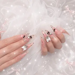 ネイル &T nail / hiori.のネイルデザイン