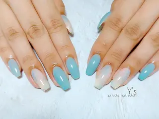 ネイル YUMI NAGAI のネイルデザイン