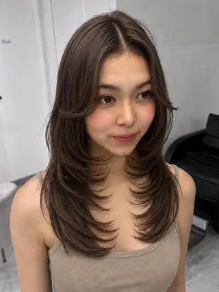 カラー オールマイティ美容師 💋𝑨𝑵𝑵𝑨のヘアスタイル