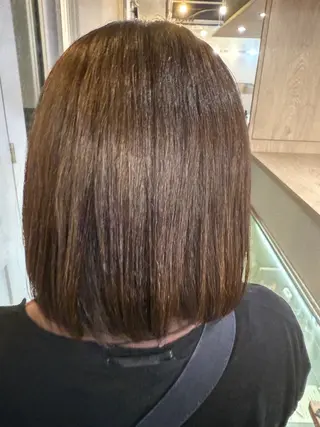 ミディアム カラー 吉野 可林のヘアスタイル