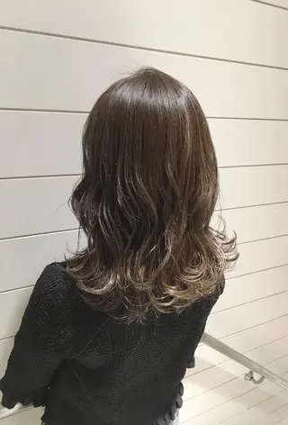 セミロング カラー 🍊新宿南口🍊 ERINAのヘアスタイル