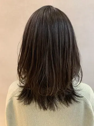 セミロング 土佐 優奈のヘアスタイル