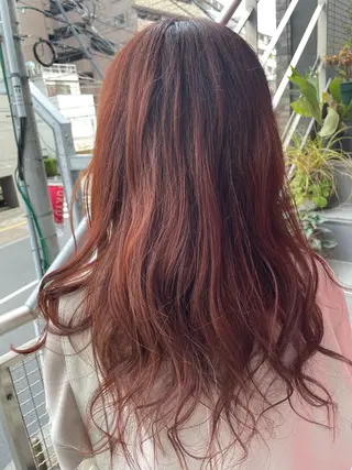 セミロング カラー 鈴木 悠華のヘアスタイル