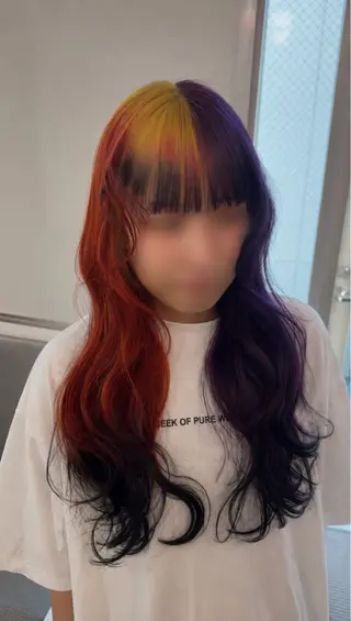 ロング カラー デザインカラー🌈 メイク💄ヒカリ🌟のヘアスタイル