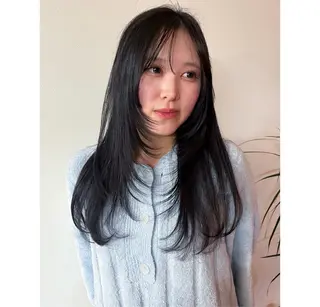 セミロング 【NIU】 wakakoのヘアスタイル