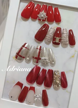ネイル ADRIANA 大久保駅前徒歩2分のネイルデザイン