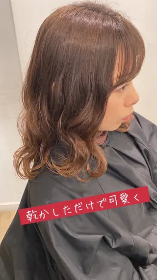 セミロング パーマ あやか 白髪ぼかしハイライトのその他イメージ
