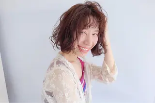 ショート カラー パーマ ヘアアレンジ レイヤー/ラベンダー オージュア/枝元唯のヘアスタイル
