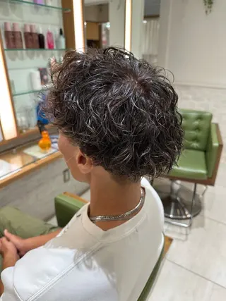 カラー パーマ メンズ 若林 美由希のヘアスタイル