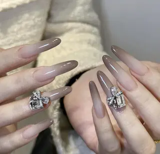 ネイル Pure&Rich Nailのネイルデザイン