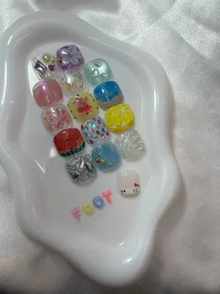 ネイル Tomo 🦋💜のネイルデザイン