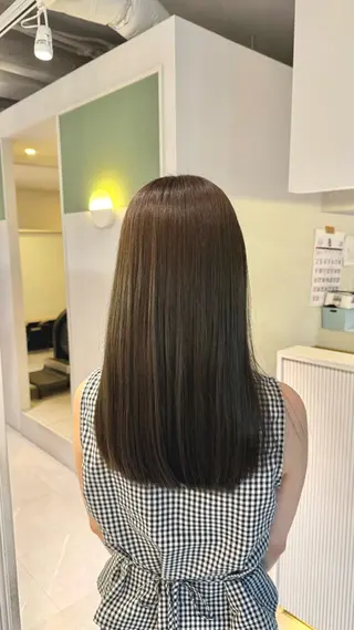 ロング カラー 杉田 茉優のヘアスタイル