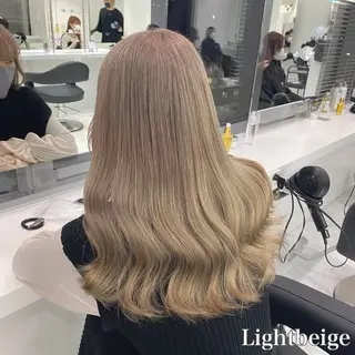 セミロング カラー ヘアアレンジ 🫧モテる💗ダメー ジレスハイトーン🫧のヘアスタイル