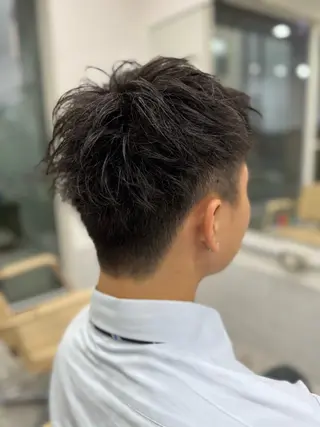 ショート Plug プラグのヘアスタイル