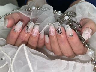 ネイル Roi〈ロワ〉 Reikaのネイルデザイン