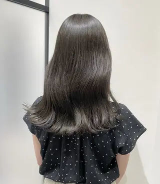 ミディアム 【丁寧なカウンセリ ング】MIHOのヘアスタイル