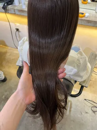 カラー 吉井 愛陽のヘアスタイル