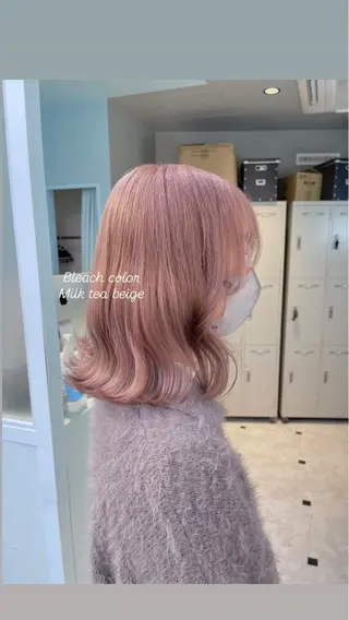 ミディアム カラー 🤍💕ブリーチカラ ーAyaka💕🤍のヘアスタイル