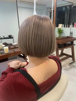 ショート カラー 艶髪/透明感カラー 山﨑俊輔のヘアスタイル