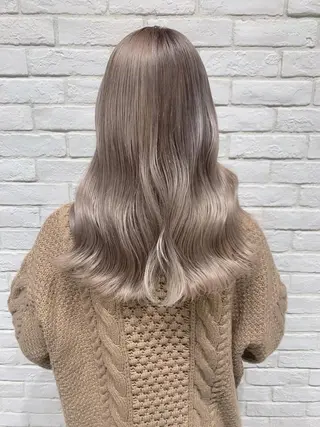 ロング 〜貴女の人生に寄り添 う〜オダ　ジュンペイのヘアスタイル