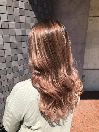 ロング カラー インナーカラー/ ストレート/奥野洸也のヘアスタイル