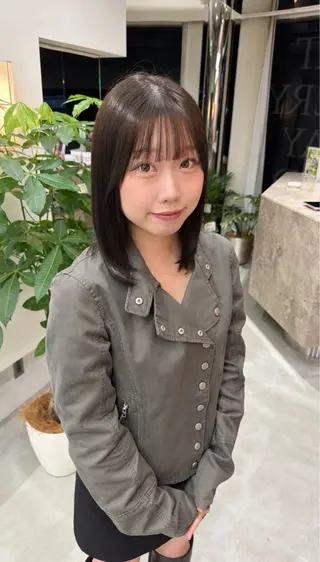 ミディアム 入江 桃花のヘアスタイル