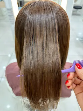 ミディアム 伊佐 愛のヘアスタイル