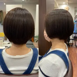 ショート カラー Lien's teraのヘアスタイル