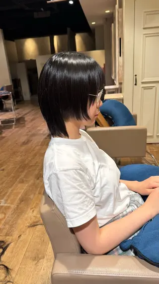 ショート 小松 陽香のヘアスタイル