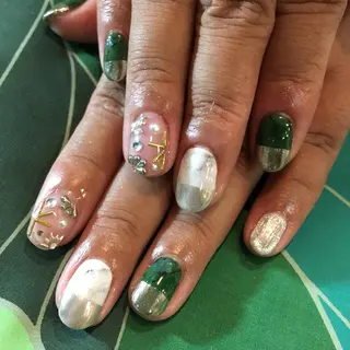ネイル 🦋izmon nailstudioのネイルデザイン